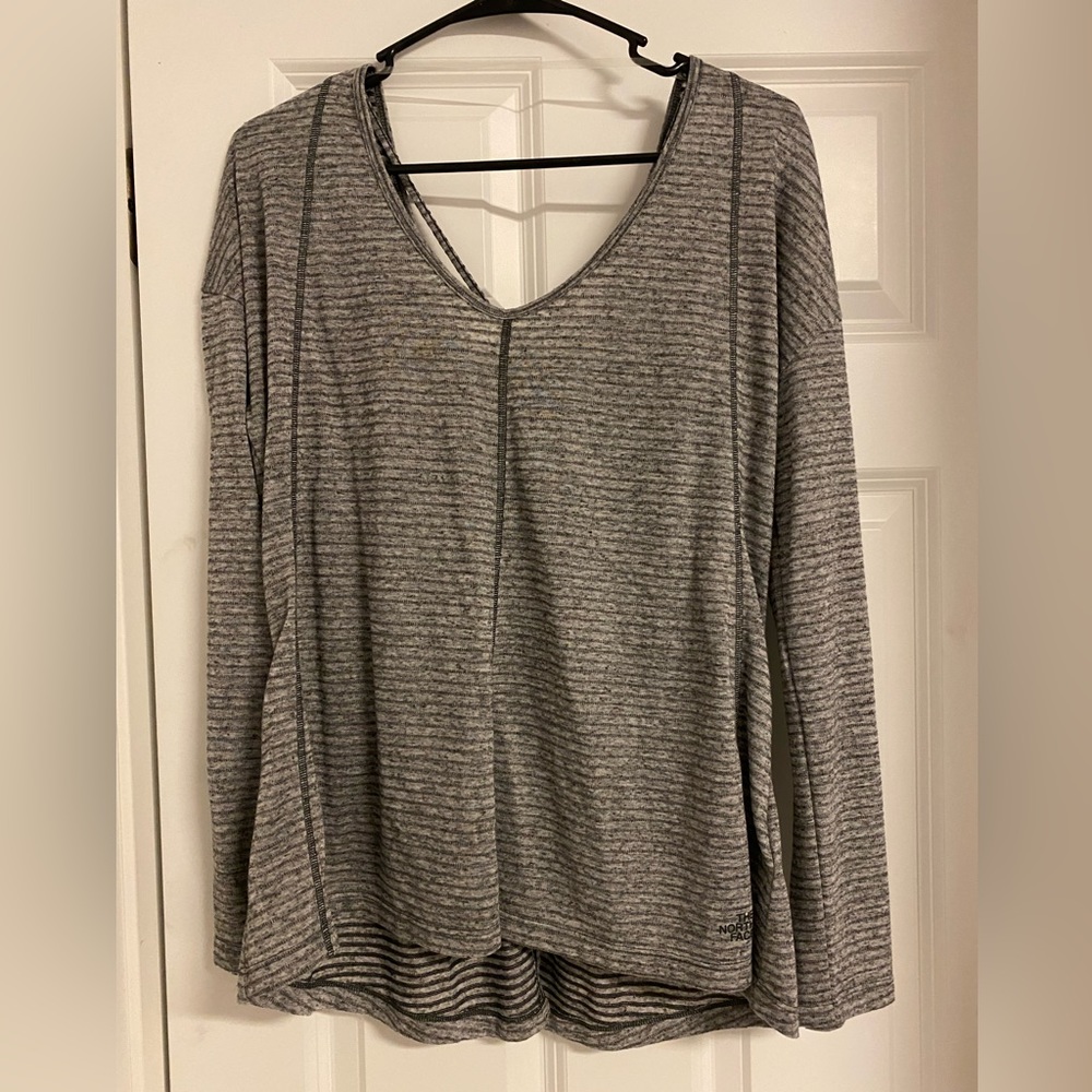 North Face Split Back Long Sleeve - image 1